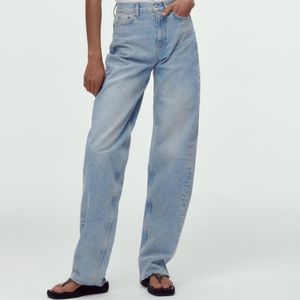 Zara tapered balloon jeans size 6 NWT